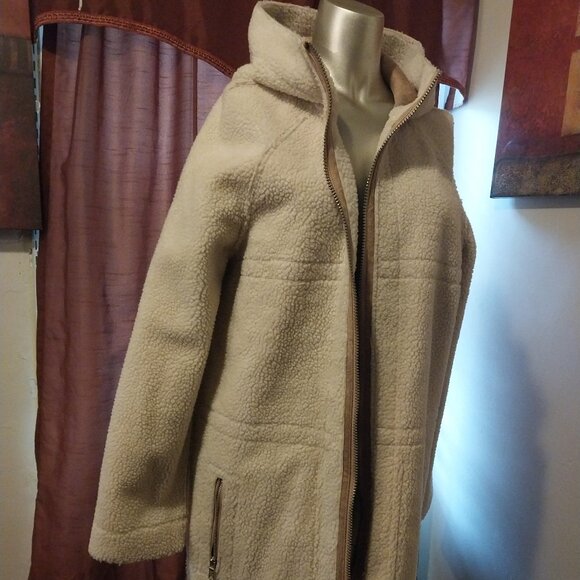 Reversible Sheepskin Heavy Hooded Winter Coat - Picture 9 of 16